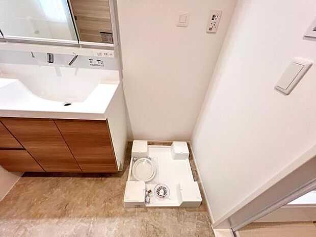 お天気を気にせずお洗濯ができ、室内干し可能です。