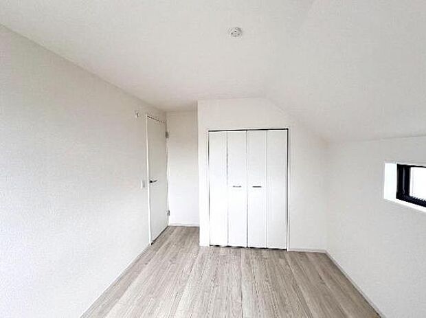 子供部屋にもちょうど良い大きさのお部屋です。