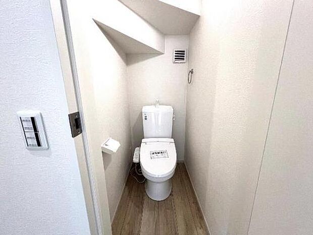 ほっと安らげるトイレ空間です。