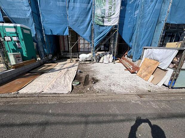 駐車場ももちろん完備しておりますのでお車所有の方にも心強いです。