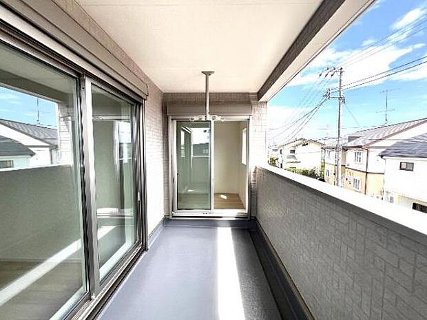 お洗濯ものを気持ち良く太陽の光で干せるのが嬉しいですね。