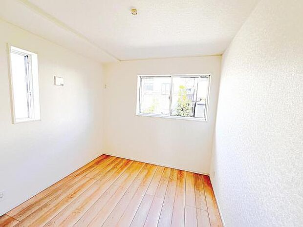 子供部屋にもちょうど良い大きさのお部屋です。