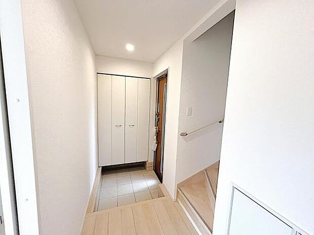 いつも気持ちよくご家族を迎えられる玄関です。