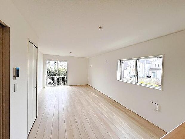 ご家族の温かい時間を演出するダイニングスペースです。