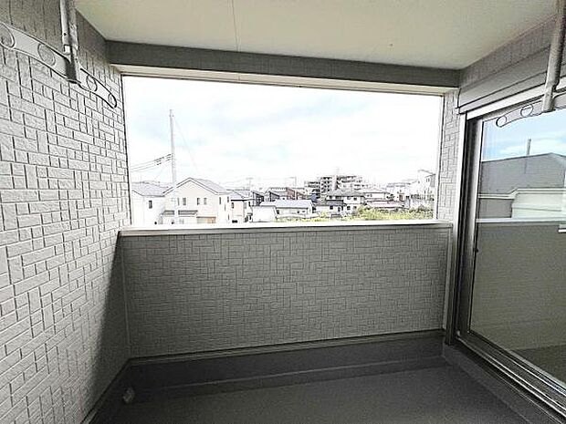 お洗濯ものを気持ち良く太陽の光で干せるのが嬉しいですね。