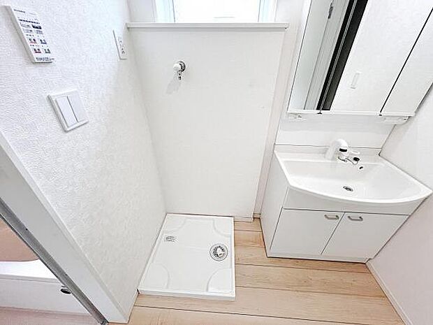 お天気を気にせずお洗濯ができ、室内干し可能です。