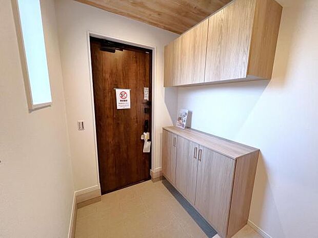 いつも気持ちよくご家族を迎えられる玄関です。