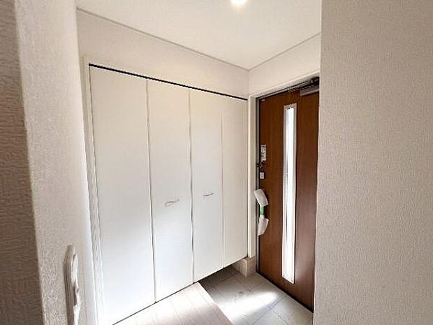 いつも気持ちよくご家族を迎えられる玄関です。
