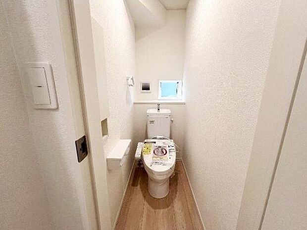 ほっと安らげるトイレ空間です。