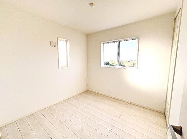 子供部屋にもちょうど良い大きさのお部屋です。