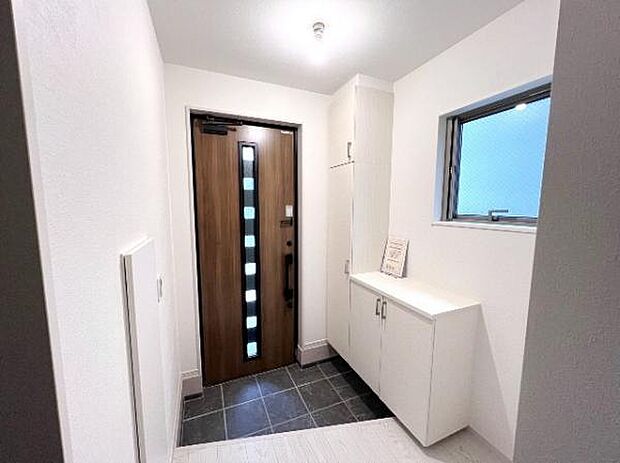 いつも気持ちよくご家族を迎えられる玄関です。