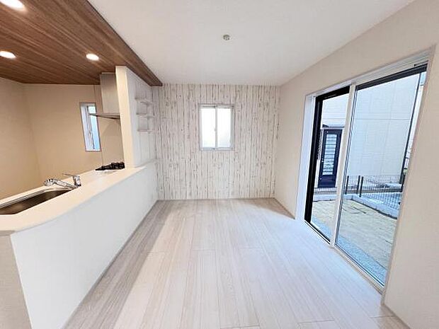 ご家族の温かい時間を演出するダイニングスペースです。