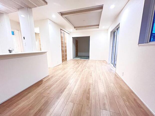 リビングダイニングになります。ご家族そろっての素敵な空間になりそうですね。