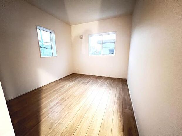 子供部屋にもちょうど良い大きさのお部屋です。