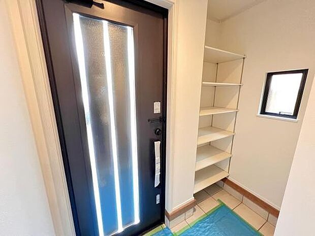 いつも気持ちよくご家族を迎えられる玄関です。