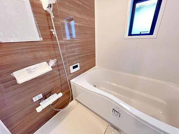 お風呂でほっとひといき。1日の疲れを癒しましょう。