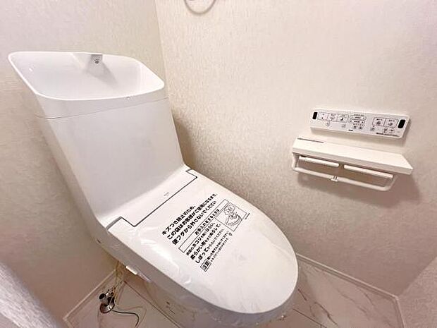 ほっと安らげるトイレ空間です。