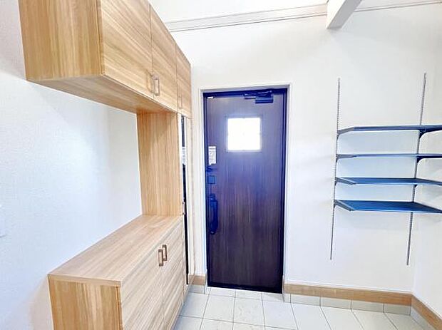 いつも気持ちよくご家族を迎えられる玄関です。