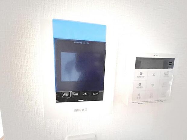 訪問者を確認できるTVモニター付きインターフォンです。