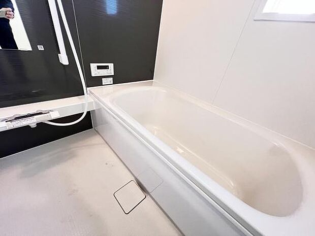 お風呂でほっとひといき。1日の疲れを癒しましょう。