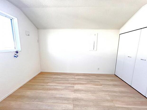 子供部屋にもちょうど良い大きさのお部屋です。