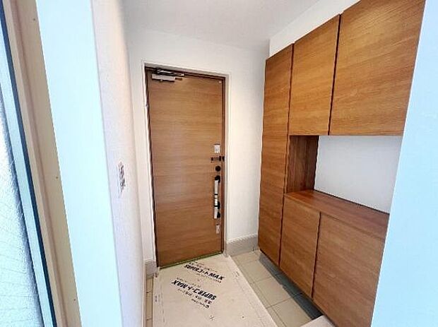 いつも気持ちよくご家族を迎えられる玄関です。