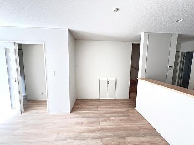 ご家族の温かい時間を演出するダイニングスペースです。