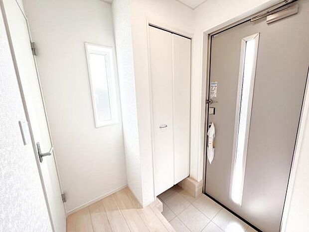 いつも気持ちよくご家族を迎えられる玄関です。