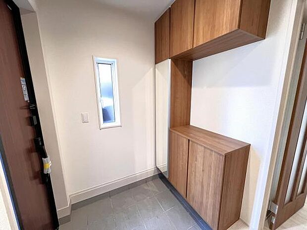 いつも気持ちよくご家族を迎えられる玄関です。