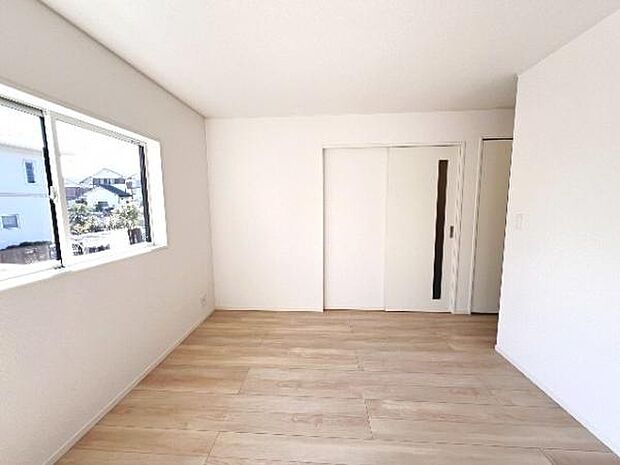 家族団らんの場所としてゆったりと居心地の良いリビングです。