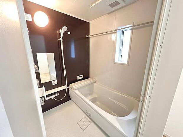 お風呂でほっとひといき。1日の疲れを癒しましょう。