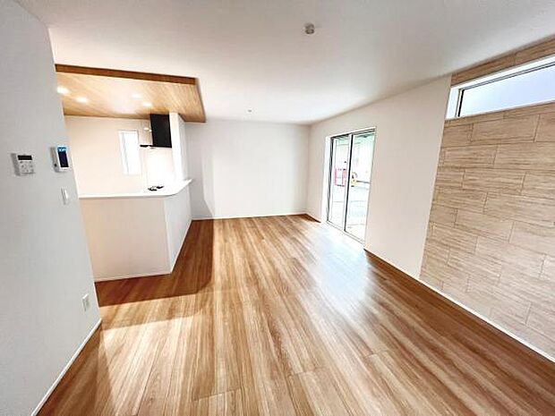 家族団らんの場所としてゆったりと居心地の良いリビングです。