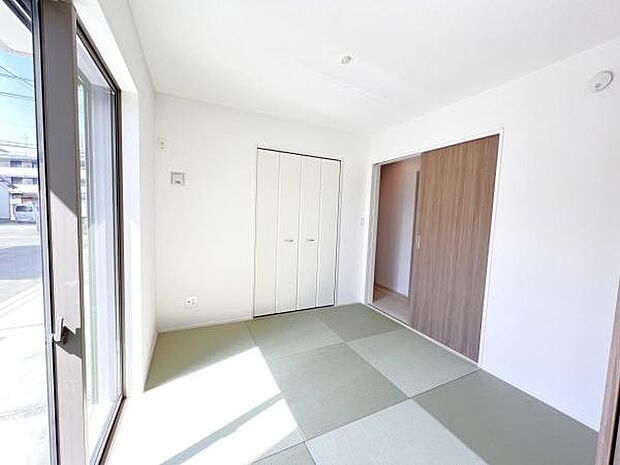 和室スペースです。畳のお部屋は寛げる空間ですね。