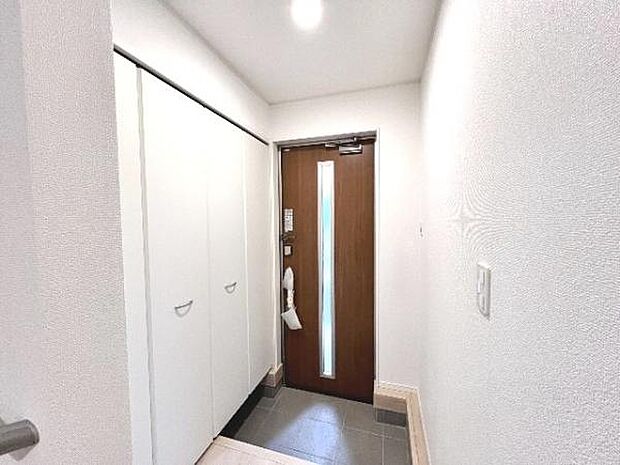 いつも気持ちよくご家族を迎えられる玄関です。