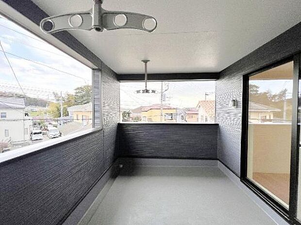 お洗濯ものを気持ち良く太陽の光で干せるのが嬉しいですね。