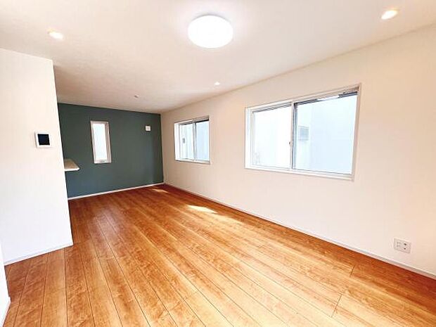 ご家族の温かい時間を演出するダイニングスペースです。