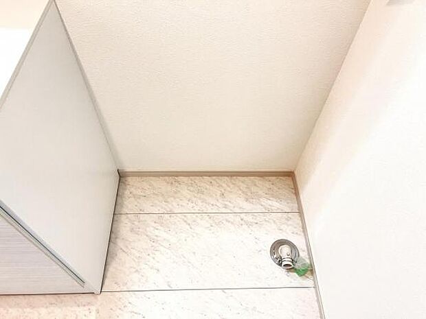 お天気を気にせずお洗濯ができ、室内干し可能です。