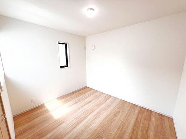 子供部屋にもちょうど良い大きさのお部屋です。