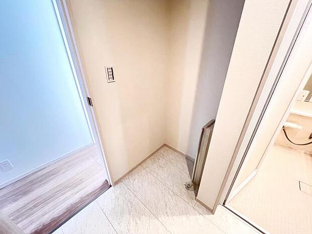 お天気を気にせずお洗濯ができ、室内干し可能です。