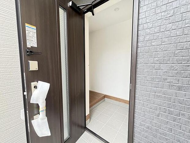 いつも気持ちよくご家族を迎えられる玄関です。