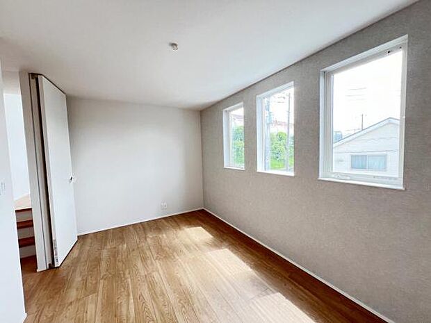 子供部屋にもちょうど良い大きさのお部屋です。