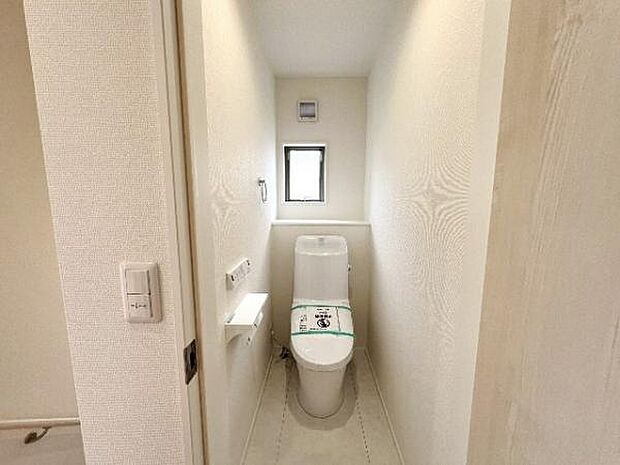 ほっと安らげるトイレ空間です。