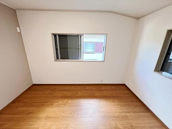 子供部屋にもちょうど良い大きさのお部屋です。