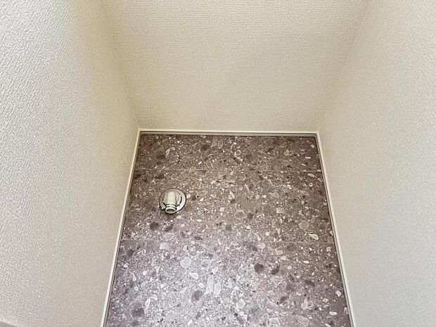 お天気を気にせずお洗濯ができ、室内干し可能です。