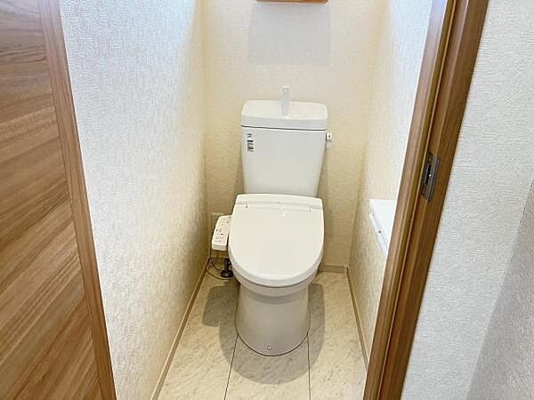 ほっと安らげるトイレ空間です。