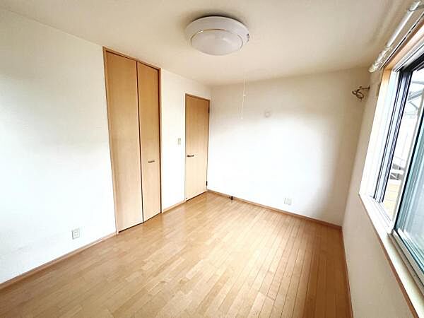 子供部屋にもちょうど良い大きさのお部屋です。