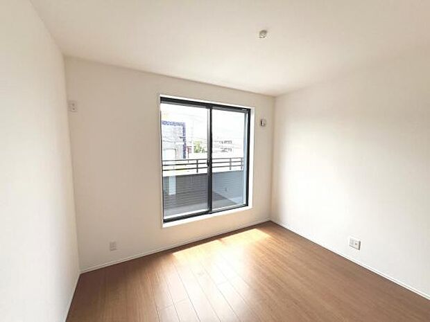 子供部屋にもちょうど良い大きさのお部屋です。