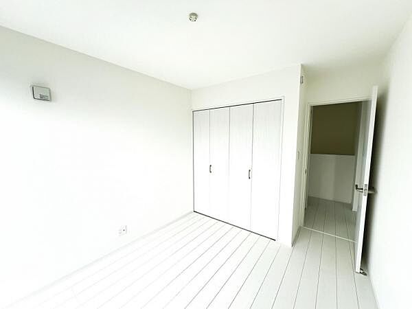 寝室を拡大表示