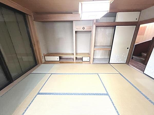 和室スペースです。畳のお部屋は寛げる空間ですね。