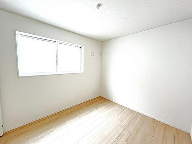 子供部屋にもちょうど良い大きさのお部屋です。